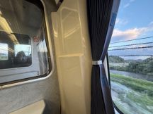76396-2.jpg